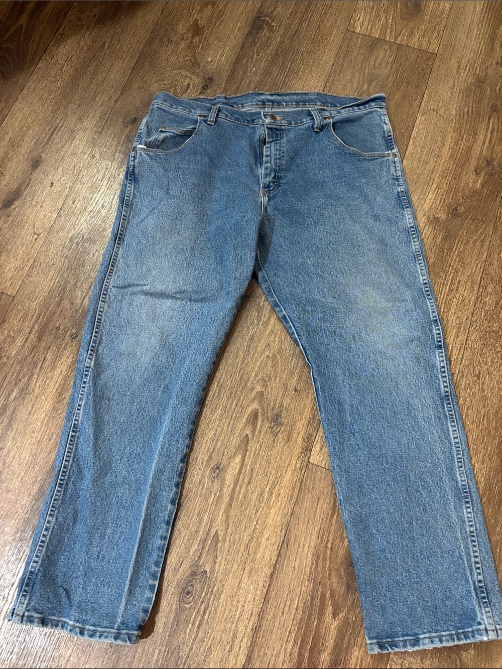 Wrangler Men’s Vintage Blue Relaxed Jeans